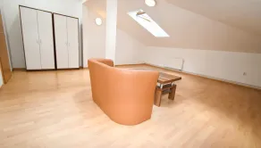 Na prenájom | kancelársky priestor | Trenčín | Piaristická | 36 m2