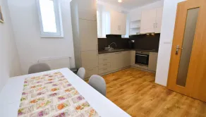 Na prenájom | 2 izbový byt | parkovacie miesto | Trenčín | Sihoť