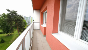 Na predaj | 4 izbový byt | 2 balkóny | Nemšová | 101 m2
