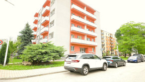 Na predaj | 4 izbový byt | 2 balkóny | Nemšová | 101 m2