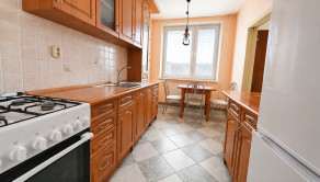 Na predaj | 3 izbový byt | Trenčín | Novomeského | 70 M2