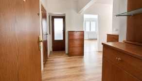 Na predaj | 3 izbový byt | Trenčín | Novomeského | 70 M2