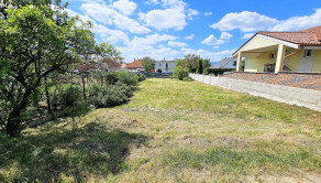 Stavebný pozemok | Trenčianska Turná | projekt | povolenie | 607 m2