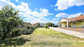Stavebný pozemok | Trenčianska Turná | projekt | povolenie | 607 m2