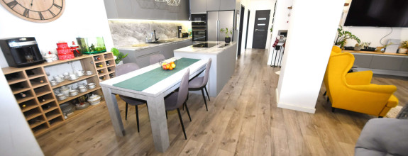 Na predaj zariadený 4 izbový rodinný dom, Nemšová, časť Ľuborča