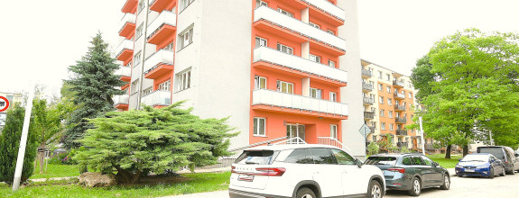 For sale | 4 room apartment | 2 balconies | Nemšová | 101 m2
