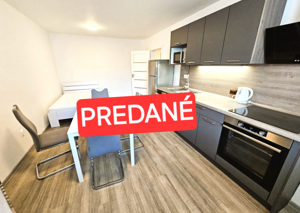 Na prenájom 2 izbový byt s lodžiou, Nové Mesto nad Váhom, Športová