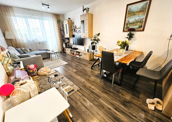 PRENAJATÉ -Na prenájom 2 izbový byt s balkónom, Soblahov, okr. Trenčín