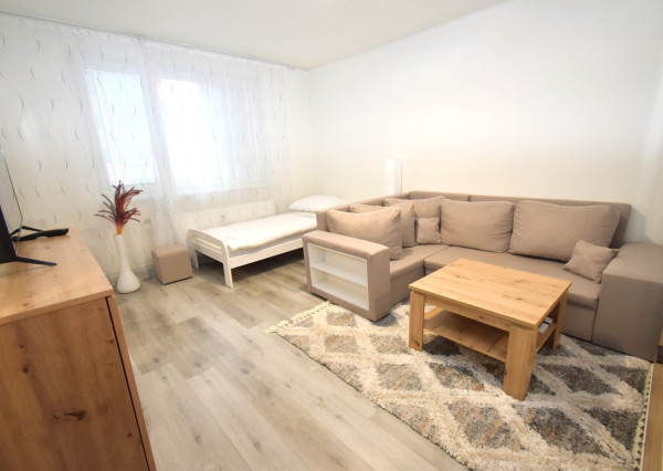 Na prenájom zariadený 1 izbový byt, Trenčianske Teplice, ul. Štvrť SNP