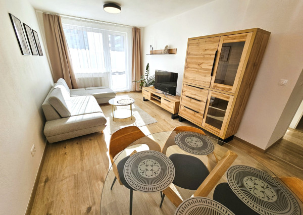 For rent 3-room apartment in a new building with a garage and parking space, Trenčín, Zlatovská