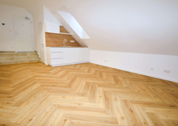 For rent office, commercial space in the center, Trenčín, 31 m2, Mierové námestie