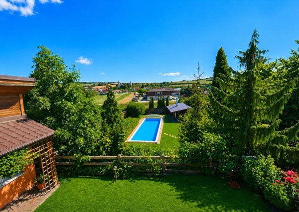 For Sale | Family House | Drietoma | Swimming Pool