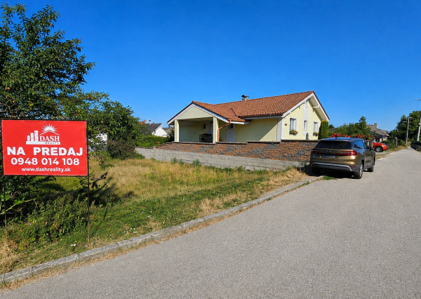 Stavebný pozemok | Trenčianska Turná | projekt | povolenie | 607 m2
