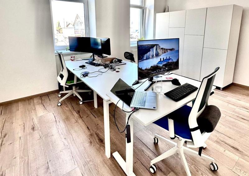 PRENAJATÉ -Na prenájom kancelária, komerčný priestor, Trenčín, 25 m2, Bratislavská - Na prenájom kancelária, komerčný priestor, Trenčín, 25 m2, Bratislavská